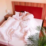 Direkt Neben Der Naturtherme 4* Templin