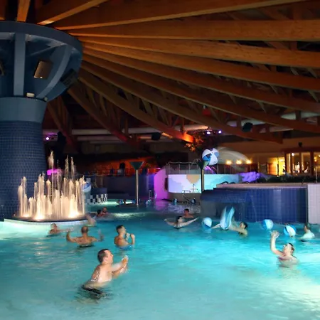 Vakantiepark Direkt Neben Der Naturtherme