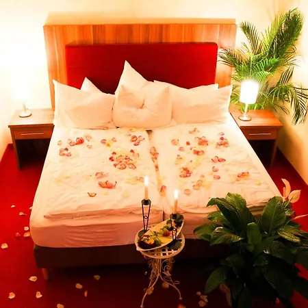 Direkt Neben Der Naturtherme