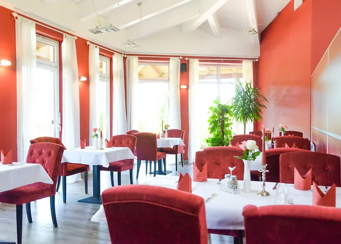 Direkt Neben Der Naturtherme 假日公园