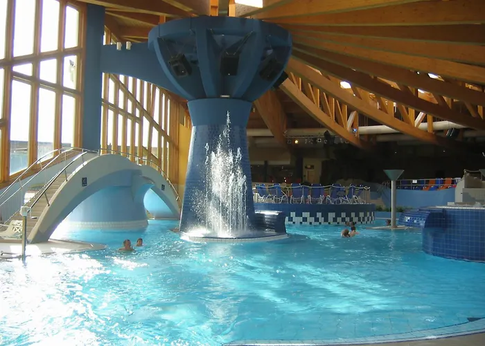 Direkt Neben Der Naturtherme