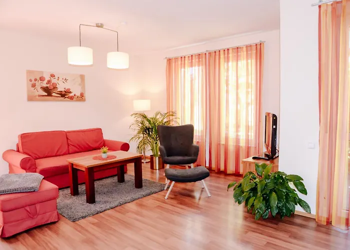 Direkt Neben Der Naturtherme 假日公园 4*